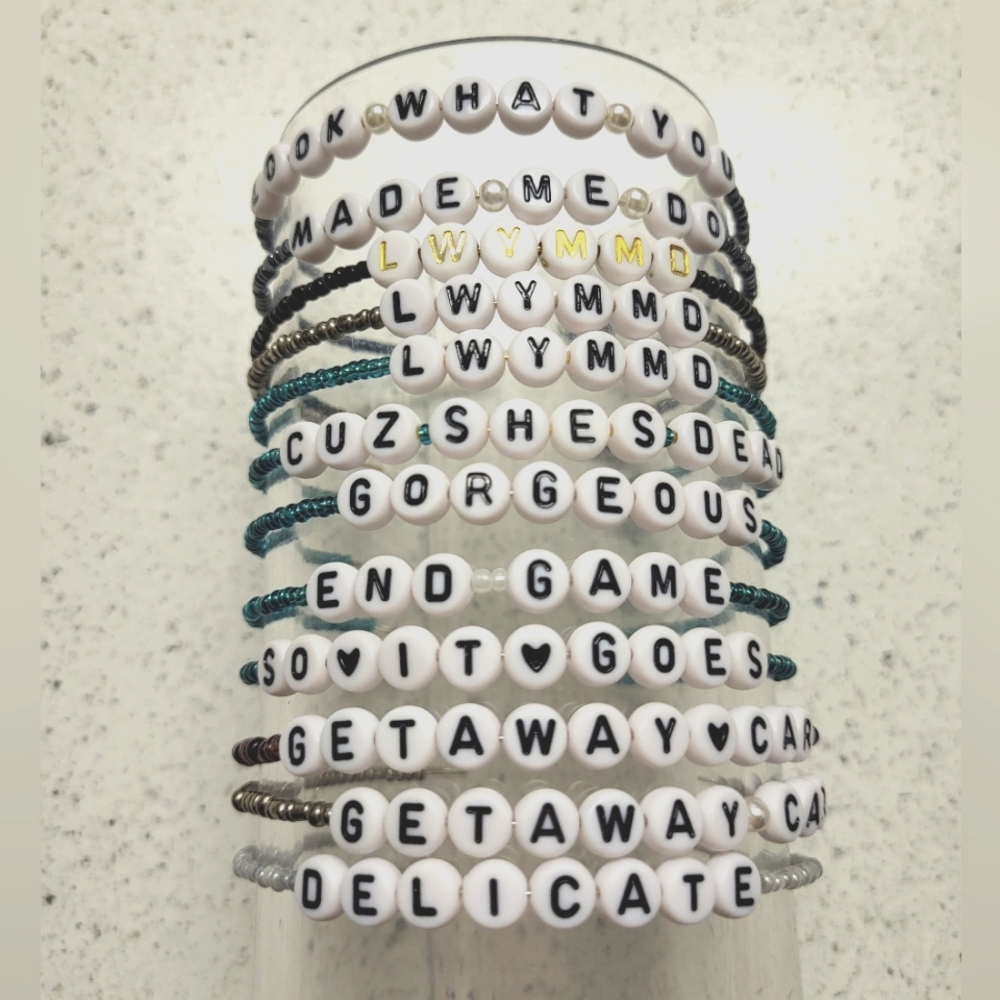 Taylor Swift Eras Tour Friendship Bracelets - Reputation Version